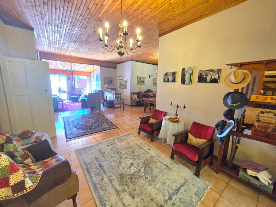 8 Bedroom Property for Sale in Bethlehem Free State